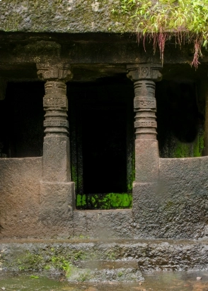 Panhalekaji Caves